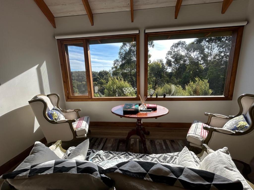 Rainy Hill Retreat - The Loft Lodge Cockatoo